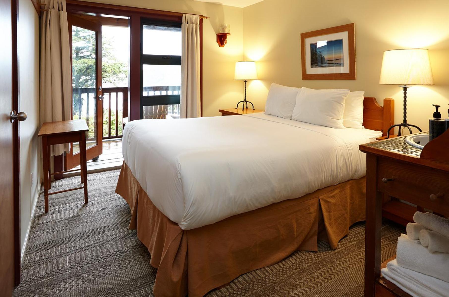 Middle Beach Lodge トフィーノ エクステリア 写真
