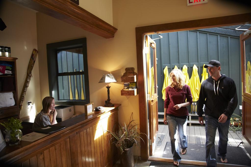Middle Beach Lodge トフィーノ エクステリア 写真