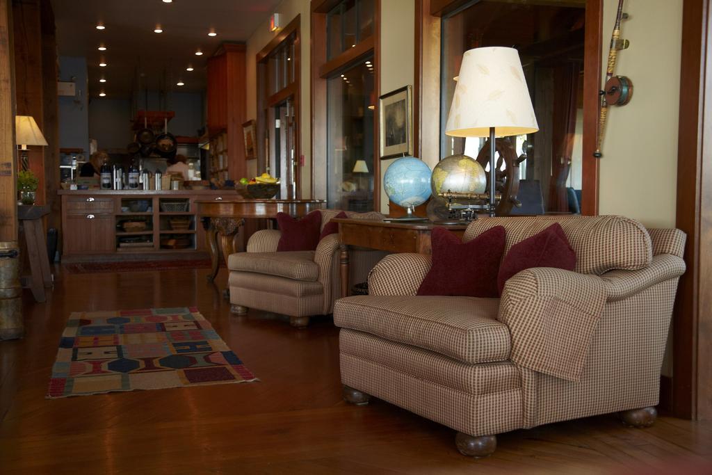 Middle Beach Lodge トフィーノ エクステリア 写真