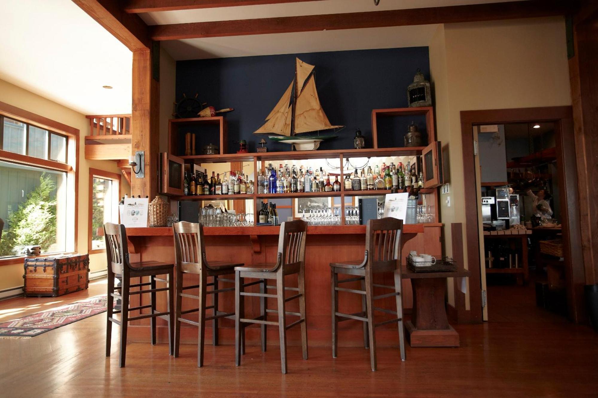 Middle Beach Lodge トフィーノ エクステリア 写真