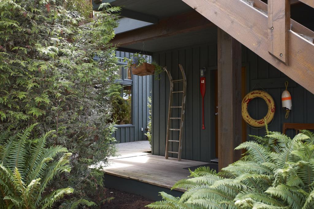 Middle Beach Lodge トフィーノ エクステリア 写真